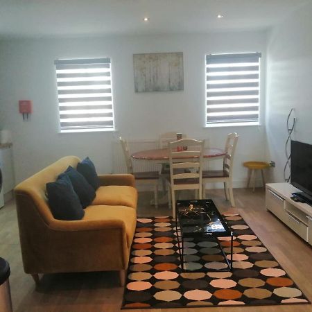 Apartment No 8 - Stay In Style In The Heart Of The Cathedral City. Truro Buitenkant foto