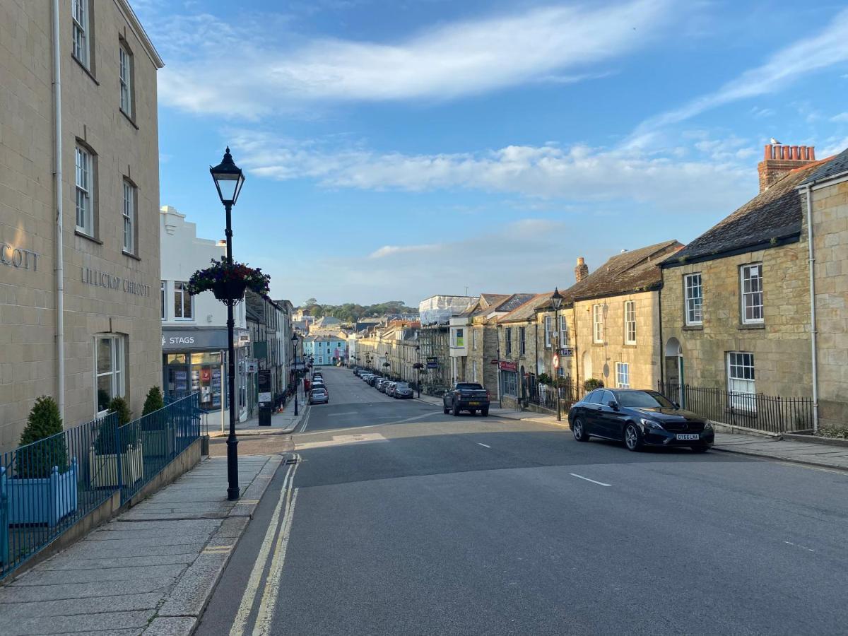 Apartment No 8 - Stay In Style In The Heart Of The Cathedral City. Truro Buitenkant foto