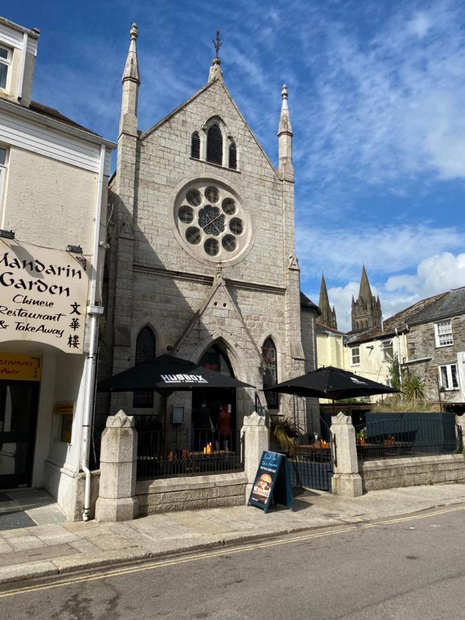 Apartment No 8 - Stay In Style In The Heart Of The Cathedral City. Truro Buitenkant foto