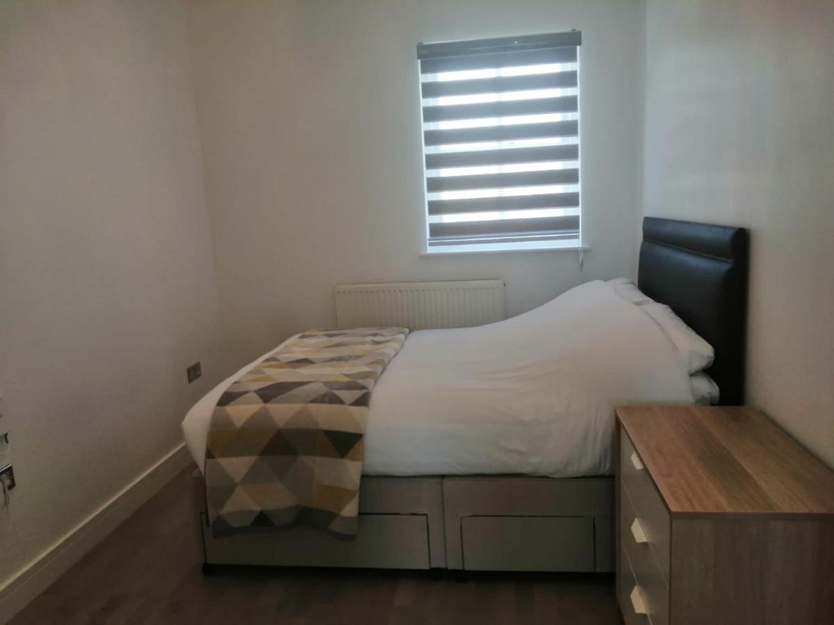 Apartment No 8 - Stay In Style In The Heart Of The Cathedral City. Truro Buitenkant foto