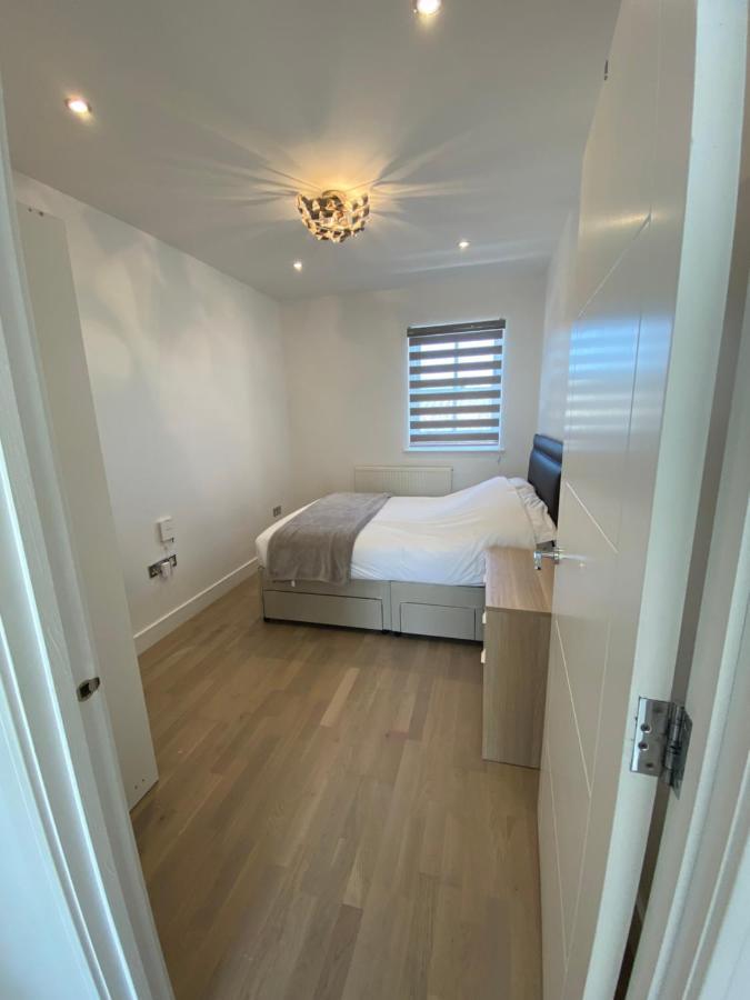 Apartment No 8 - Stay In Style In The Heart Of The Cathedral City. Truro Buitenkant foto