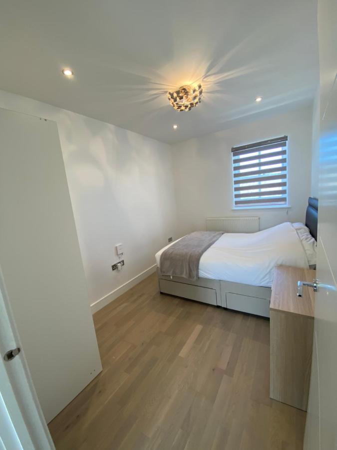 Apartment No 8 - Stay In Style In The Heart Of The Cathedral City. Truro Buitenkant foto