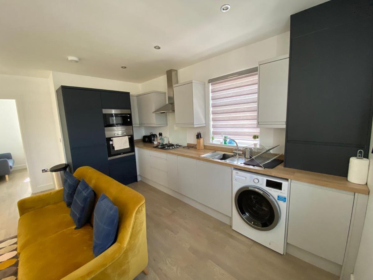 Apartment No 8 - Stay In Style In The Heart Of The Cathedral City. Truro Buitenkant foto